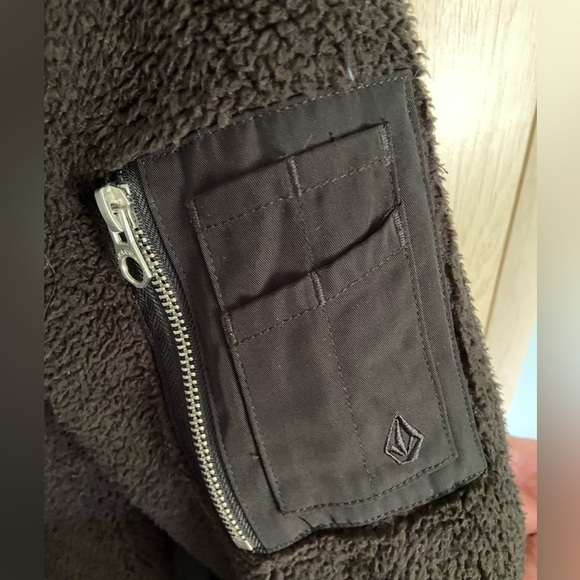 VOLCOM FIELD POLAR FLEECE JACKET Jet Black Sz Small  A4831802 - Picture 3 of 11